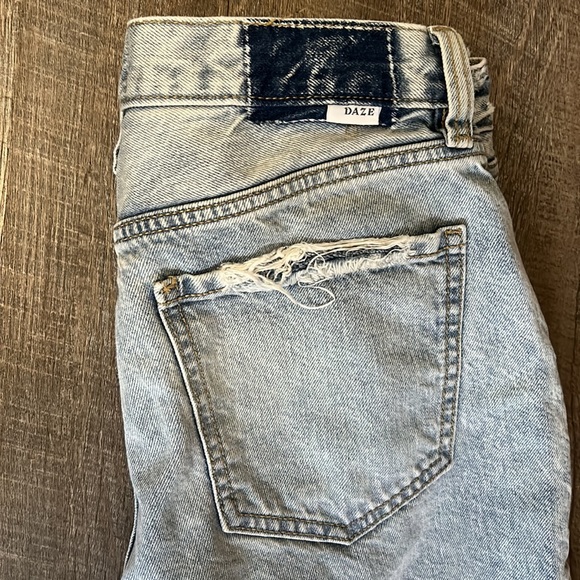 Daze The Original denim. Size 28. Never worn. - Picture 5 of 6